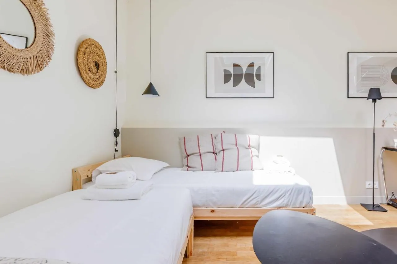 Amazing 2br6p - Sacre Coeur Apartment